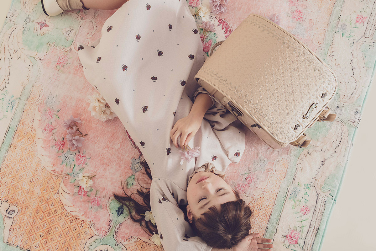 ランドセル ビブリア リリコ 古書がモチーフの物語感あふれる女の子ランドセル