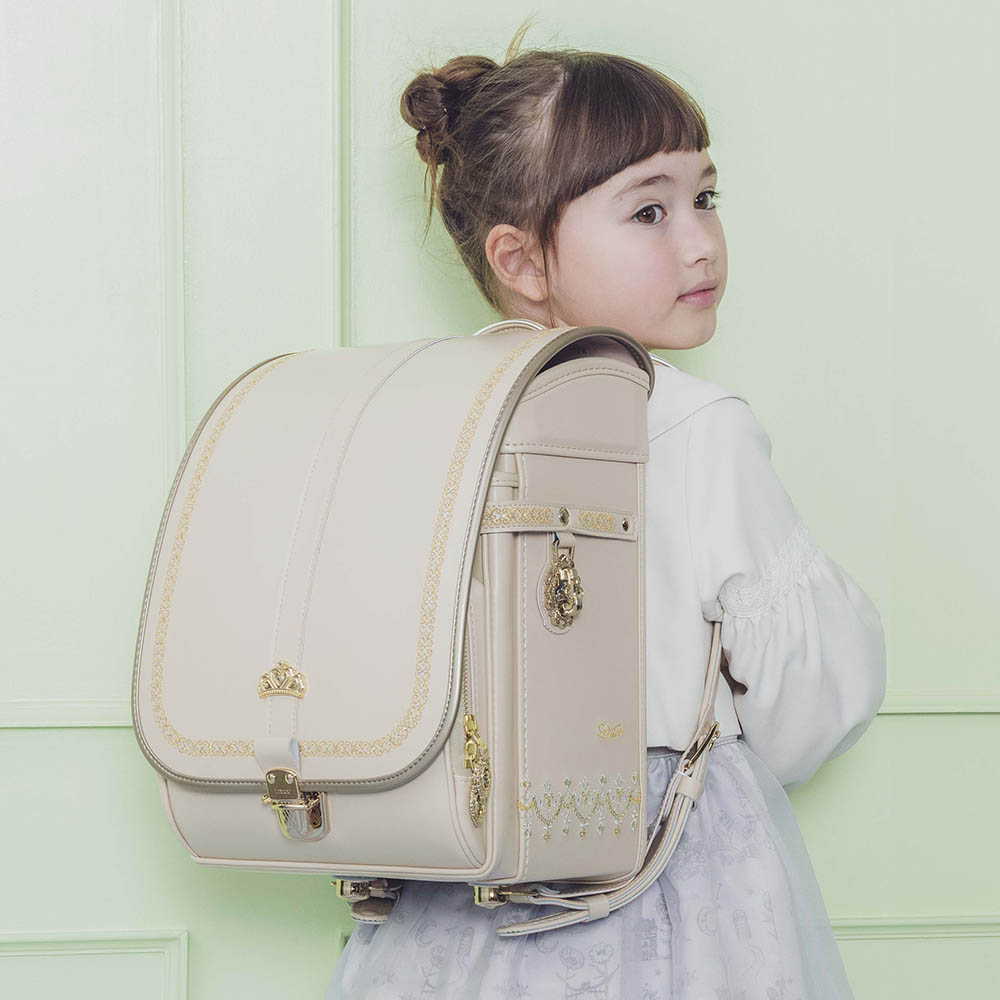 ランドセル ジュエル ムーンストーン 半かぶせタイプ リリコ きらめくジュエリーをまとったような気品あるエレガントな女の子ランドセル